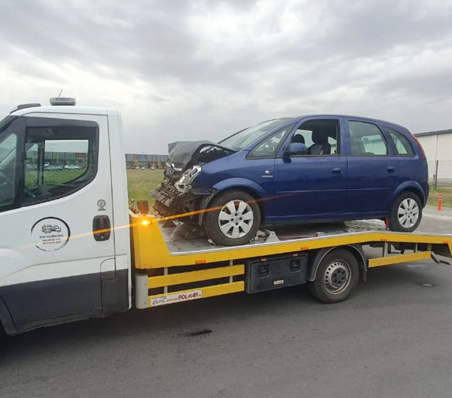 Prevoz nakon sudara: Šta sa vozilom posle i koliko košta šlep?